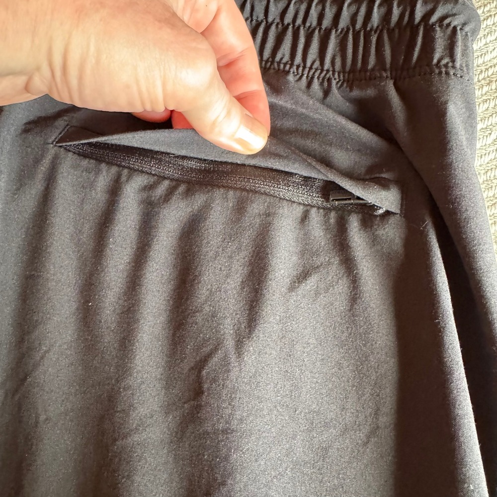 Athleta Avenue Wide Leg Crop Pant Black Size 14 Smocked Waist Travel Trousers - Picture 5 of 9